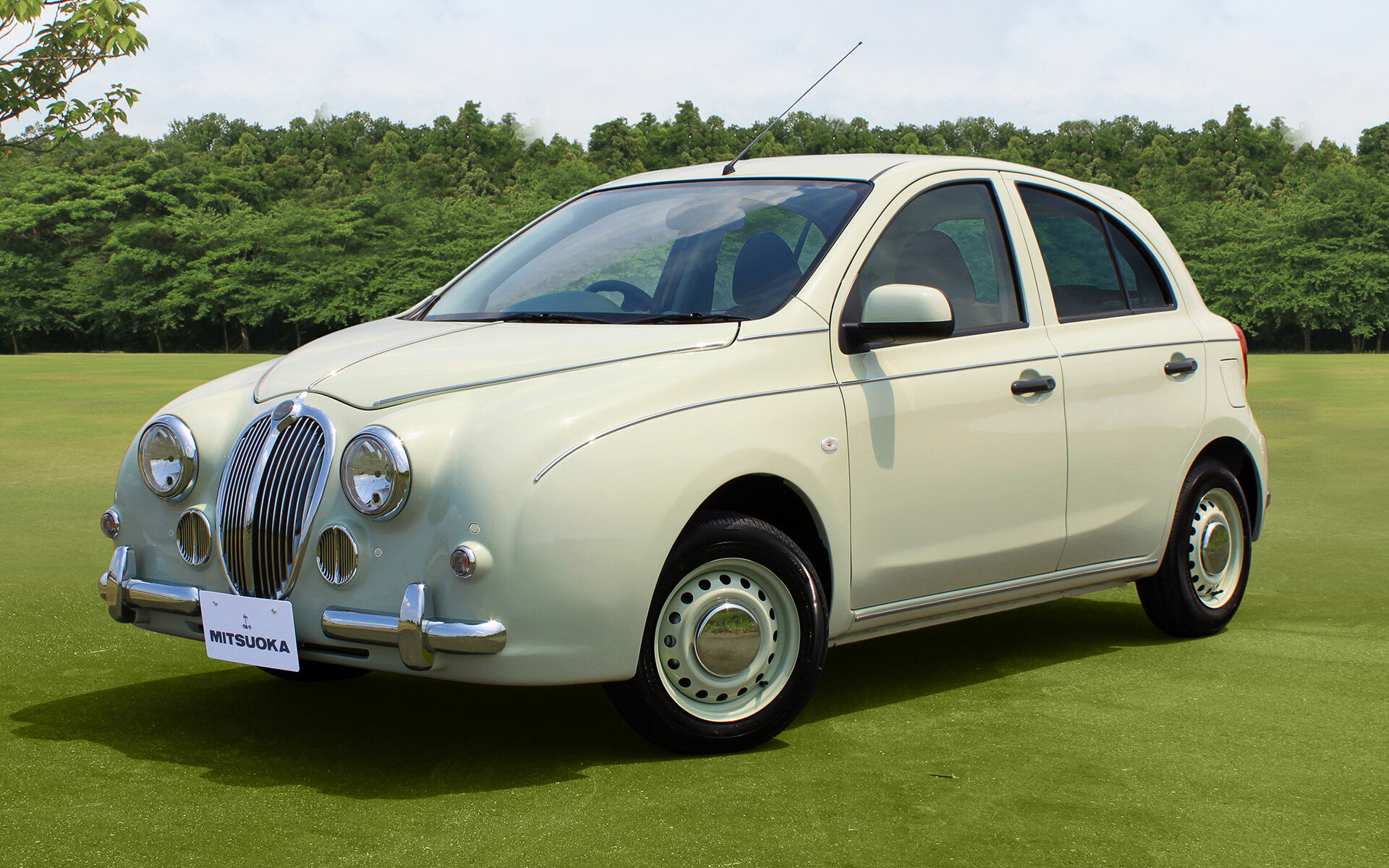 Mitsuoka обновила ретромодели Viewt и Viewt Nadeshiko