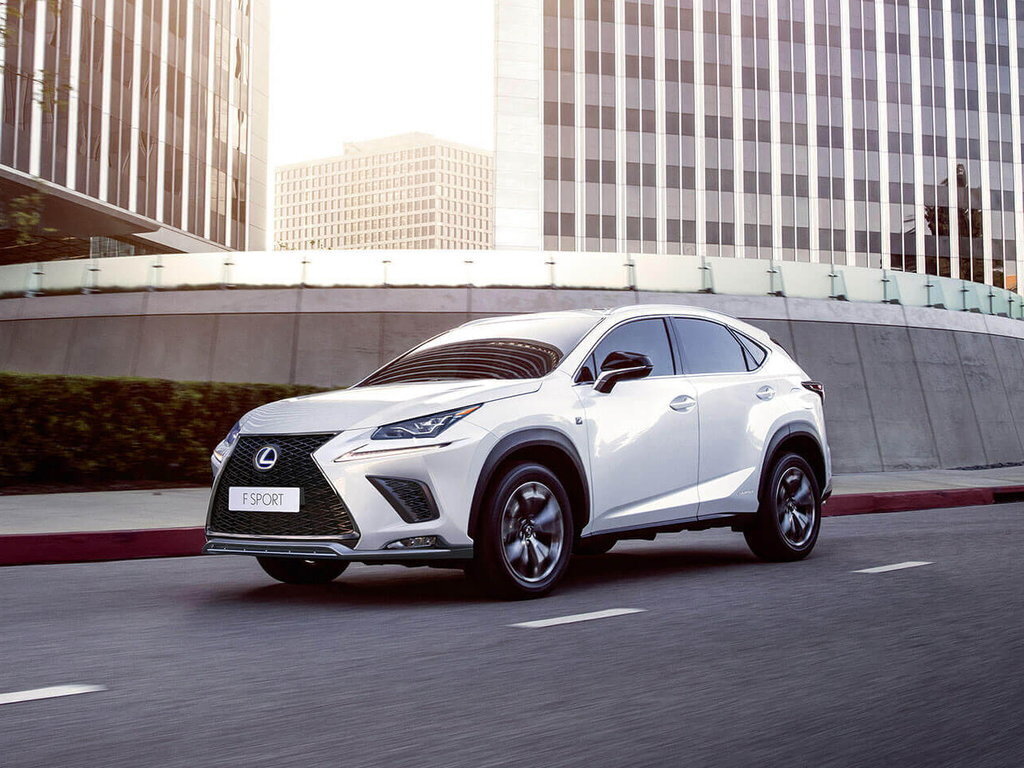 Lexus опубликовал первое фото нового NX и назвал дату дебюта