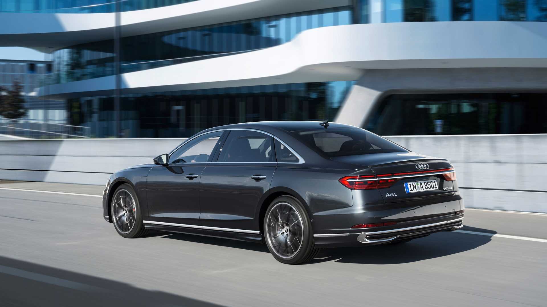 Представительский Audi A8 подвергли рестайлингу