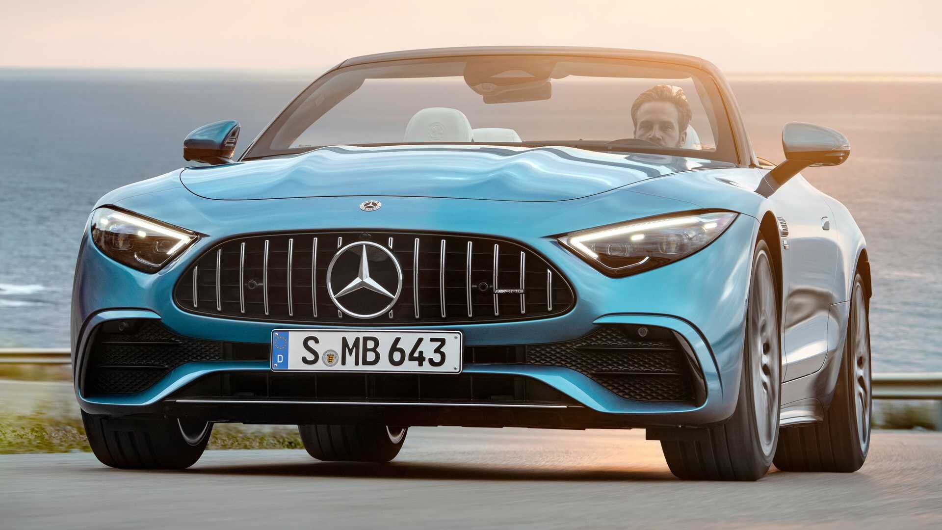 Родстер Mercedes-AMG SL получил удешевленную версию с задним приводом и 2,0-литровым двигателем