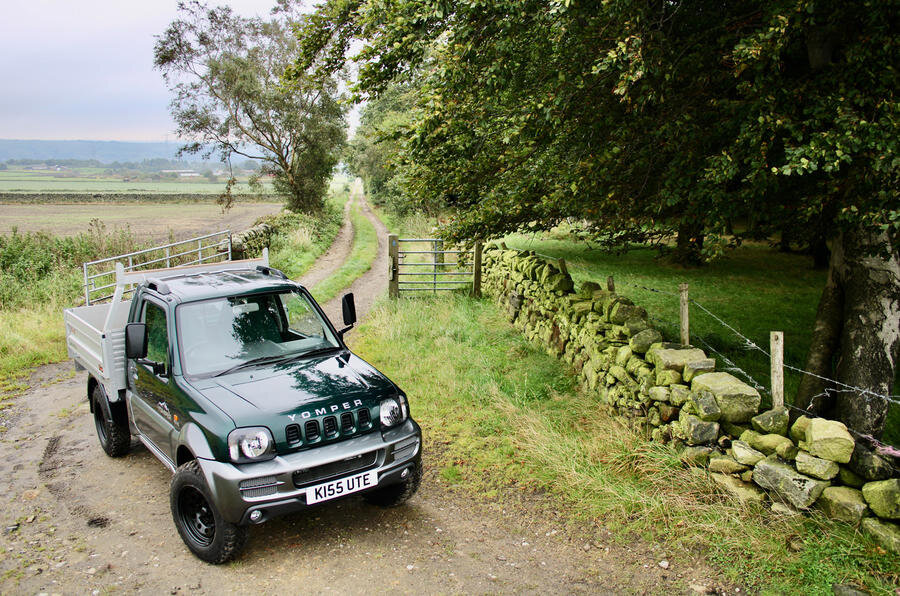 На базе Suzuki Jimny создали пикап и грузовичок