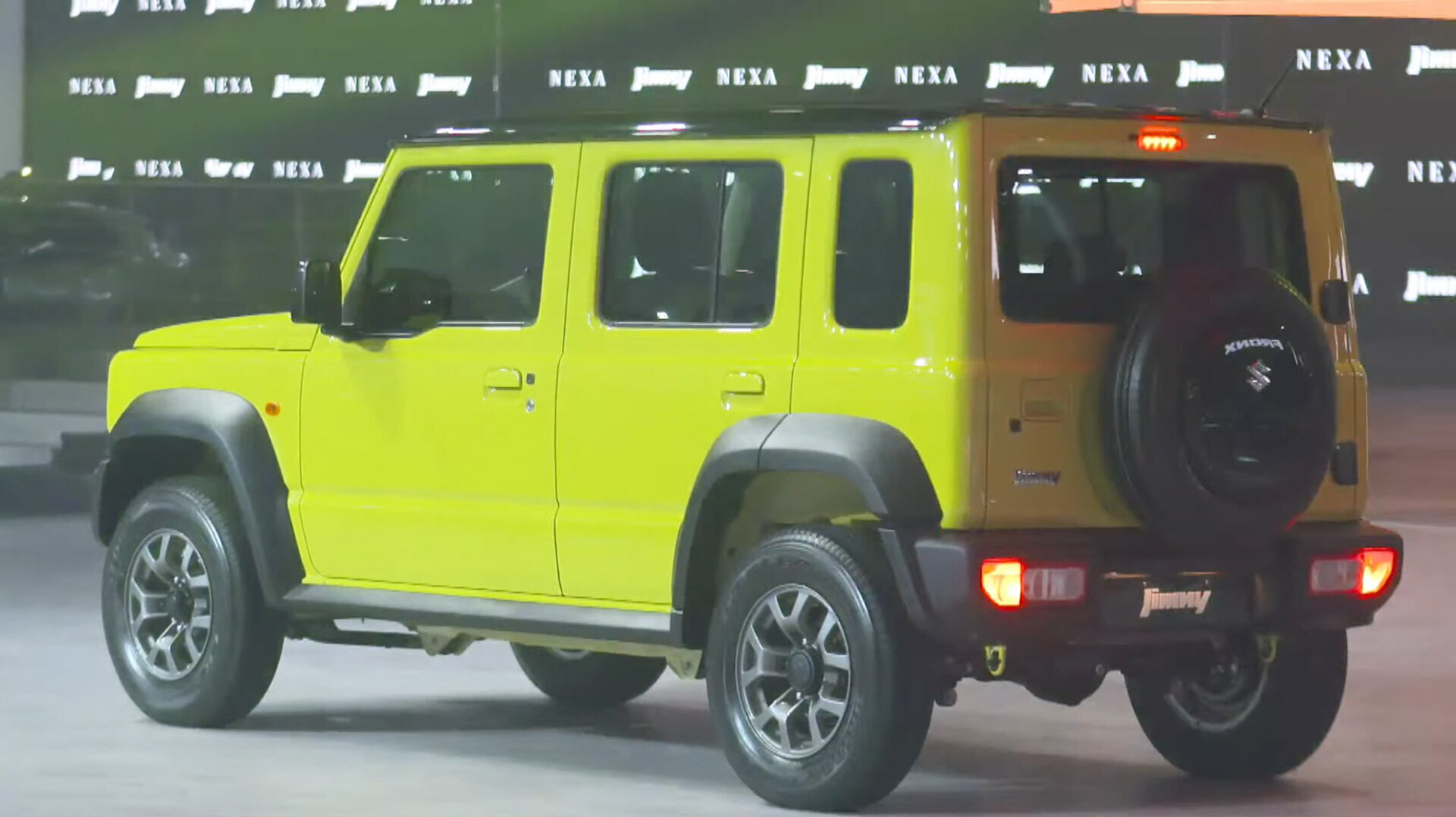 Пятидверный Jimny отправится на родину Suzuki