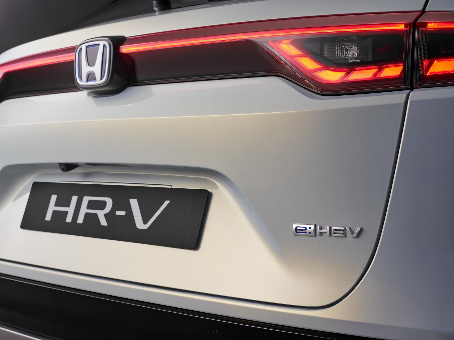 Honda представила кроссовер HR-V для Европы, а Mugen выпустил обвес