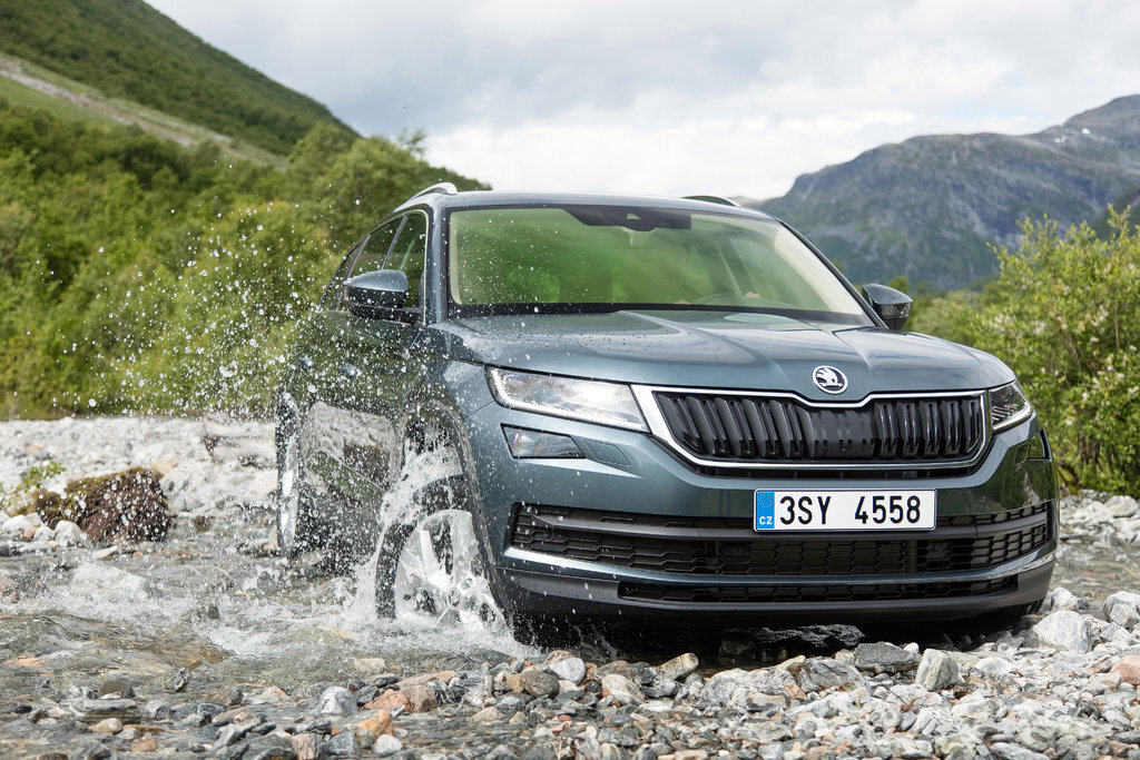 Skoda Kodiaq с обновлением получила прищуренные фары