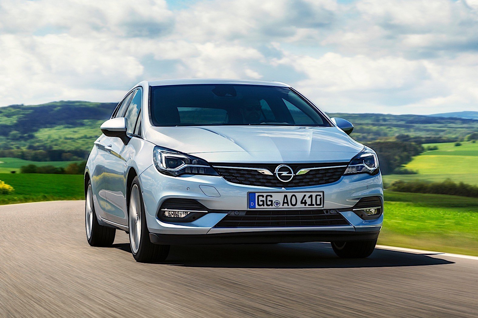 Представлен новый Opel Astra: французская платформа и крутой дизайн