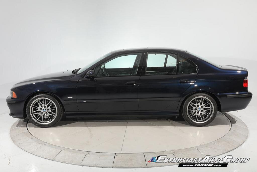 BMW M5 E39 2003 года продали по цене двух новых M5