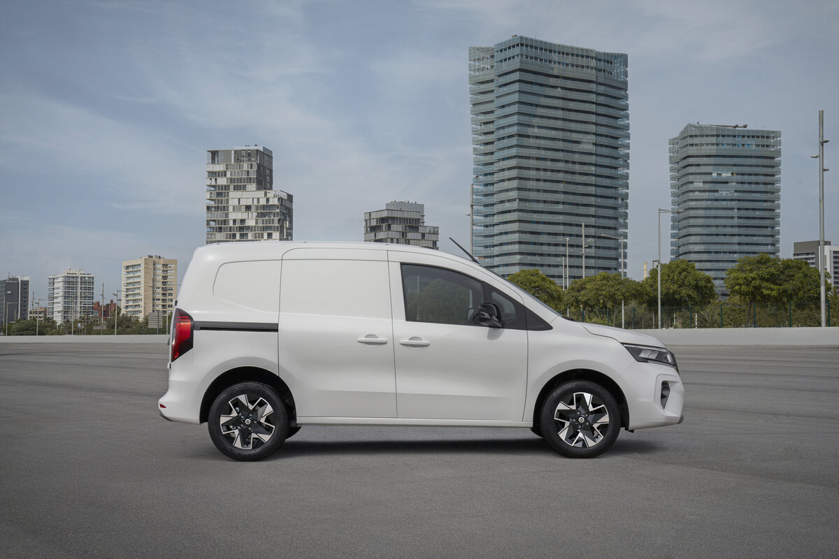 Nissan отказался от собственного семейства NV200 в пользу копии Renault