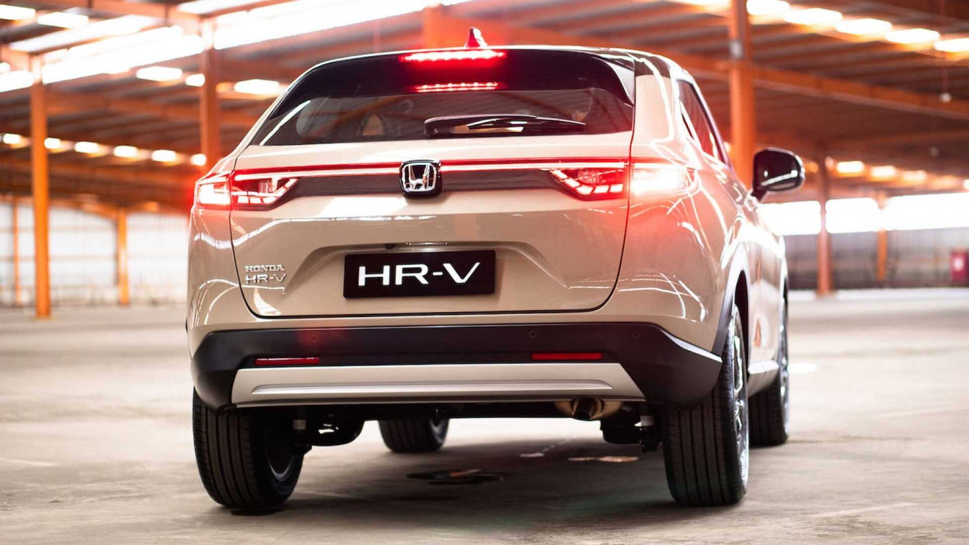 Honda представила кроссовер HR-V с турбомотором