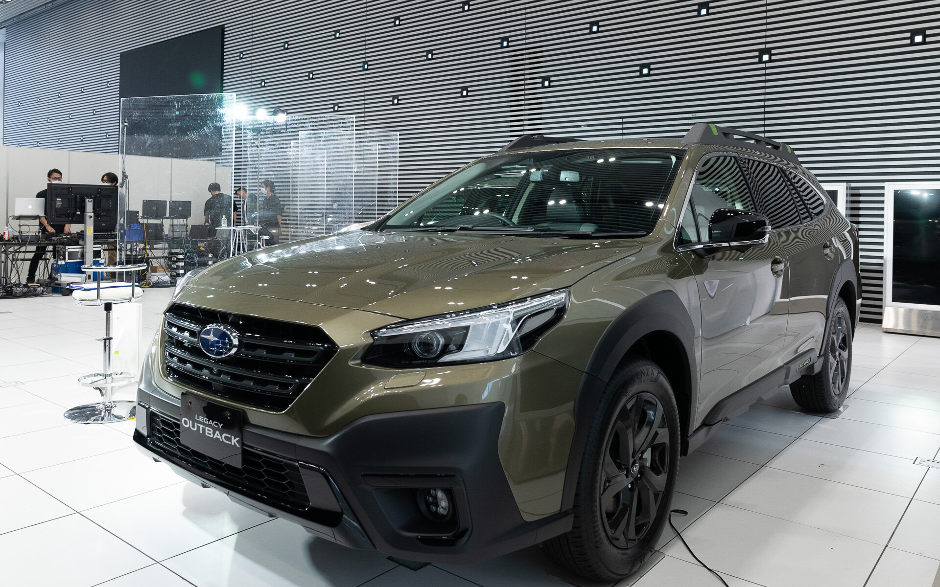 Subaru запустила продажи Legacy Outback в Японии