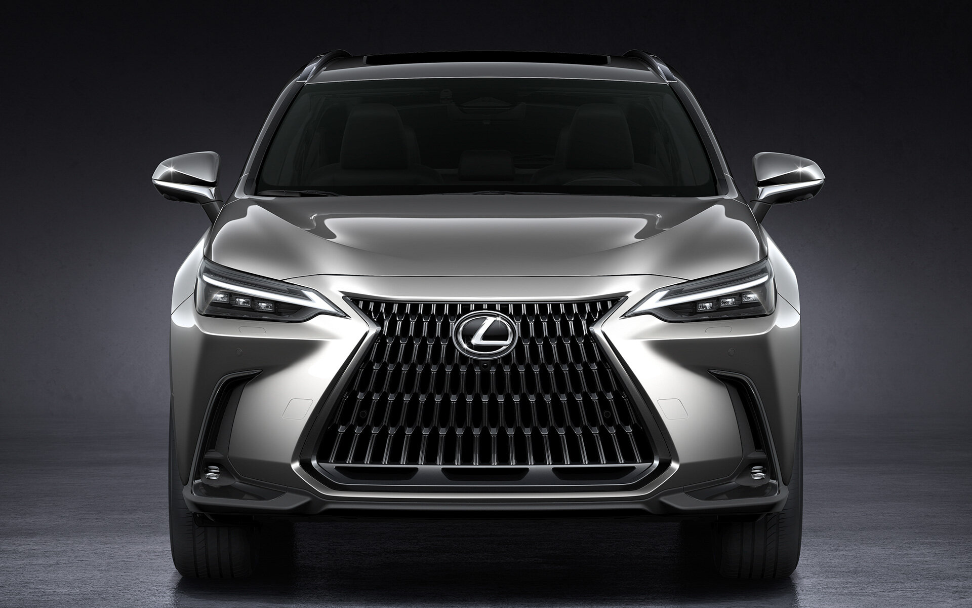 Lexus начал принимать предзаказы на новый NX