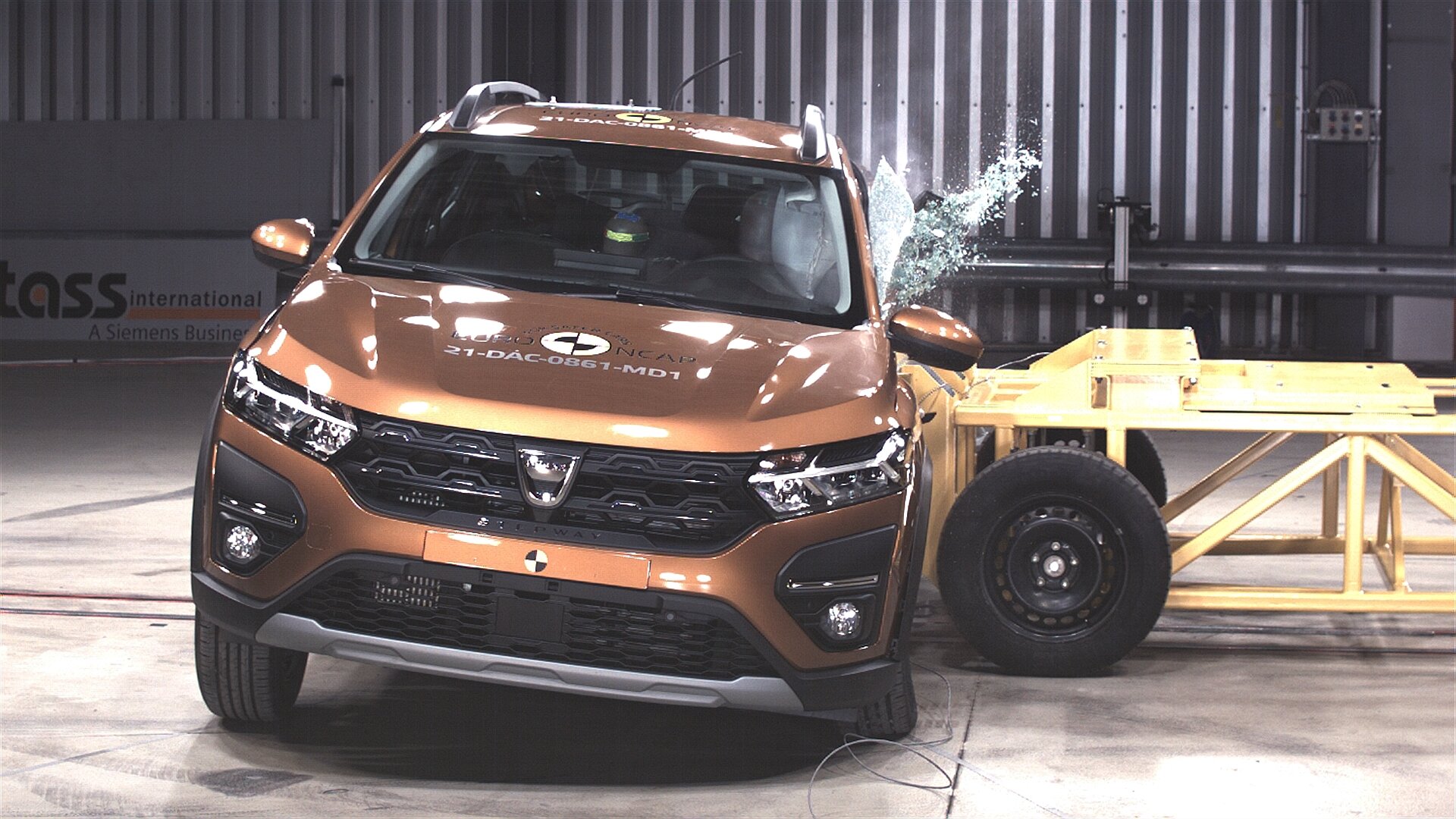 Euro NCAP опубликовала видео испытаний новых Logan и Sandero