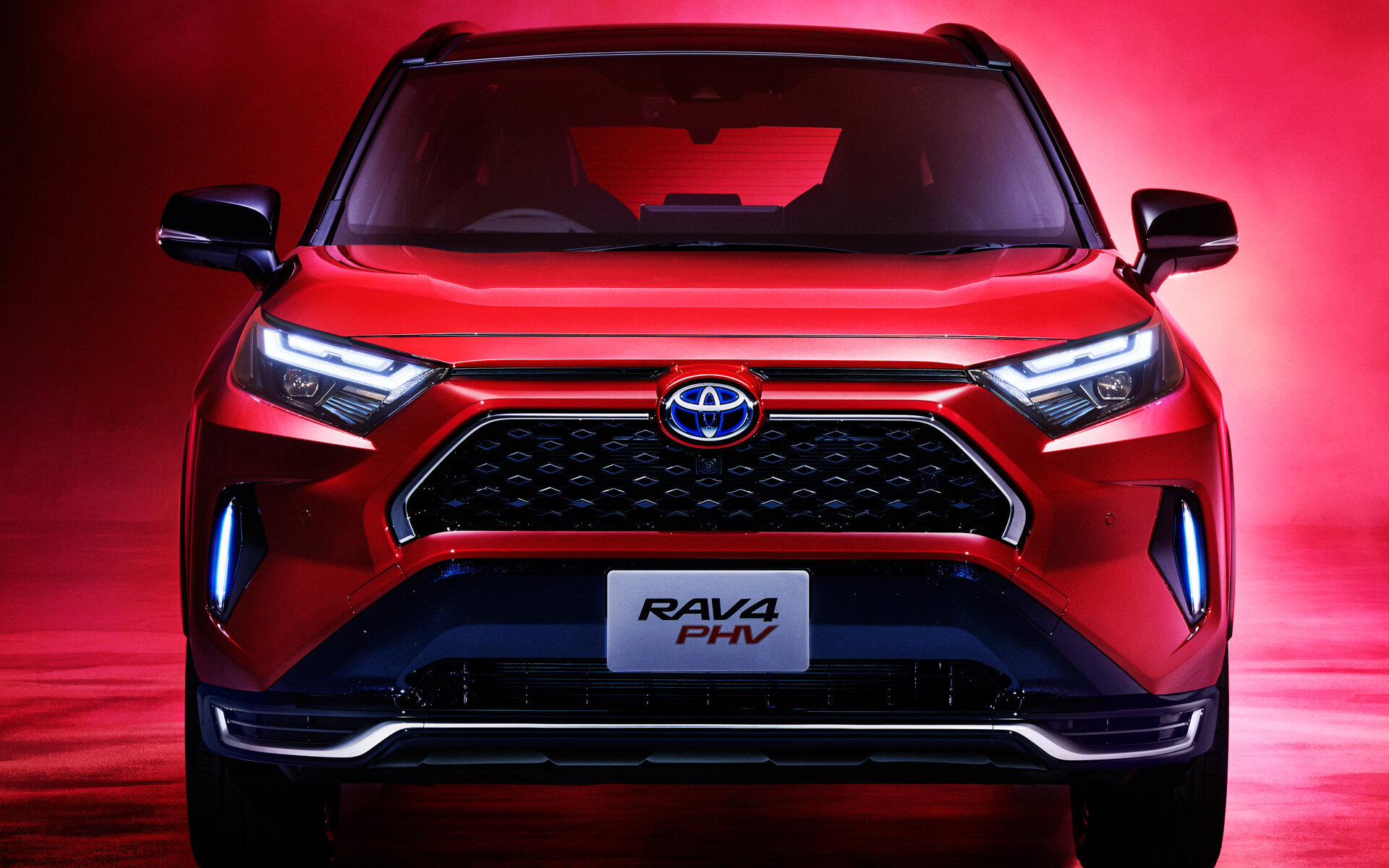 Toyota внесла изменения в RAV4 для внутреннего японского рынка