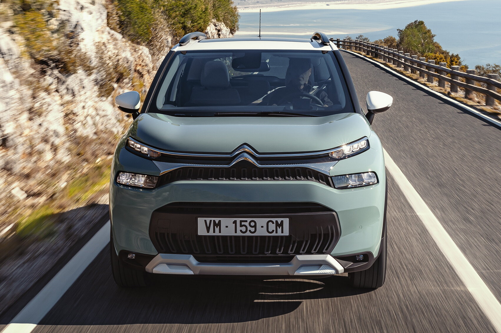 В России стартовали живые продажи обновленного Citroen C3 Aircross