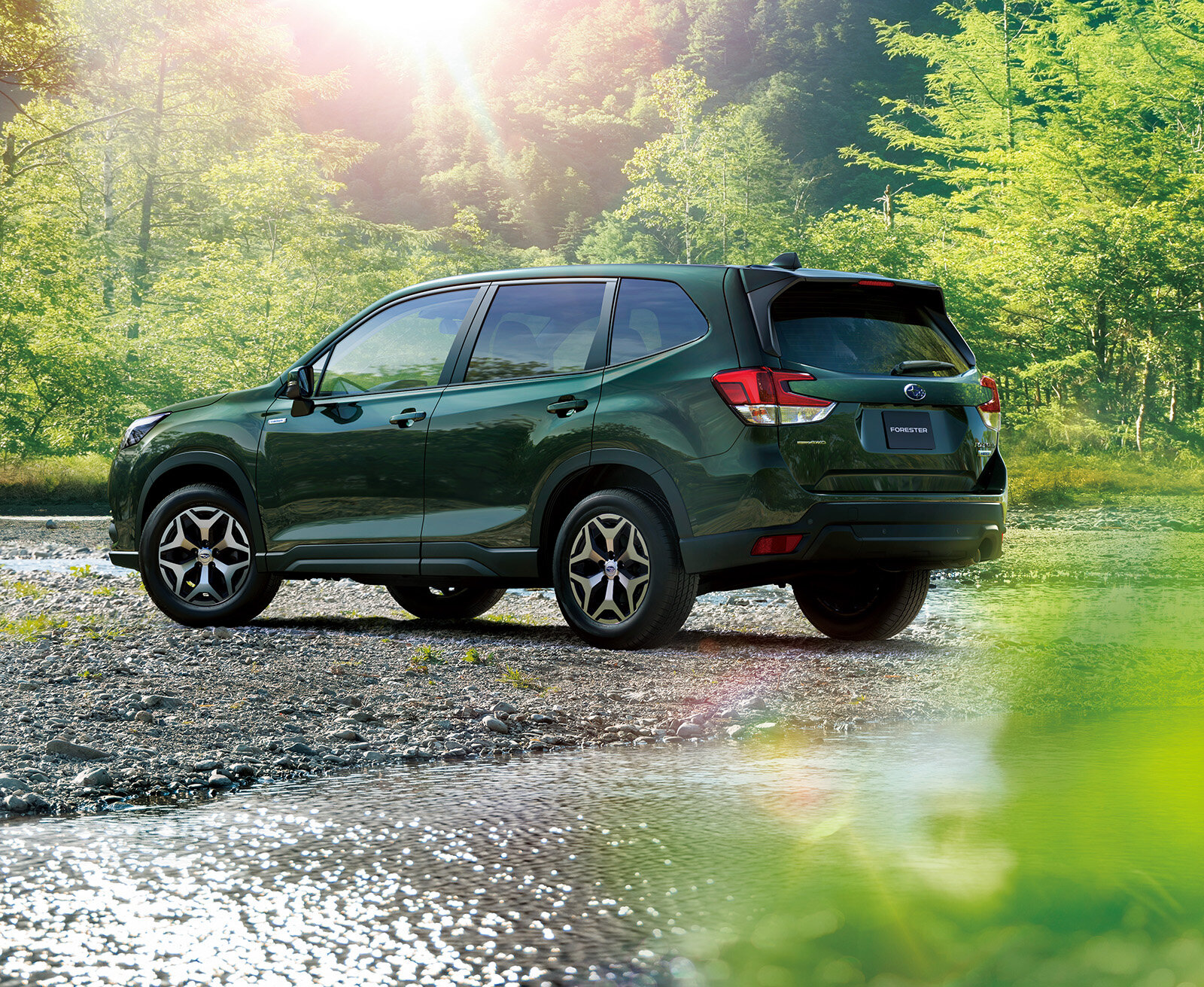 Subaru запустила продажи обновленного Forester в Японии