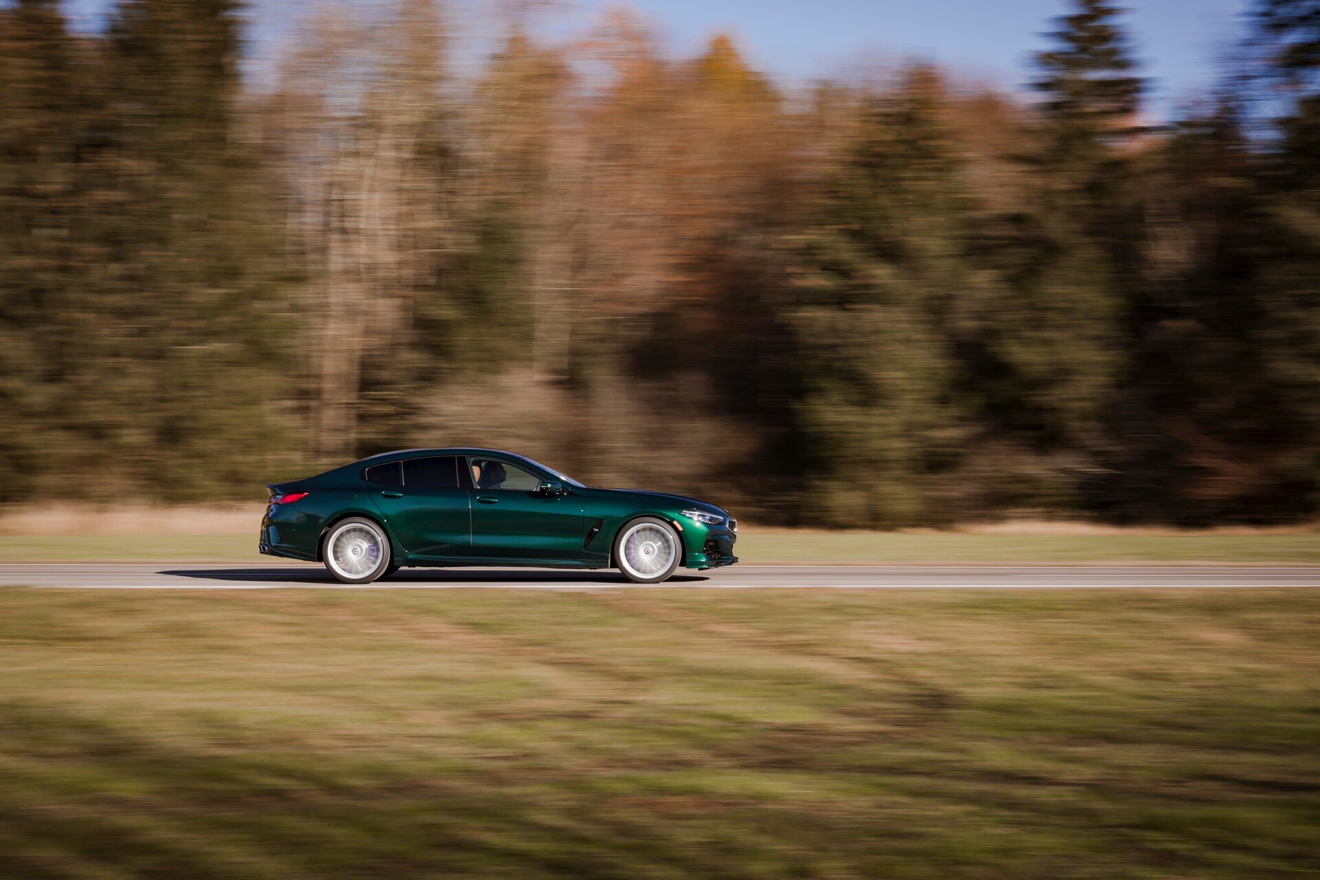 Alpina B8 Gran Coupe оказалась быстрее заводской M8 Gran Coupe