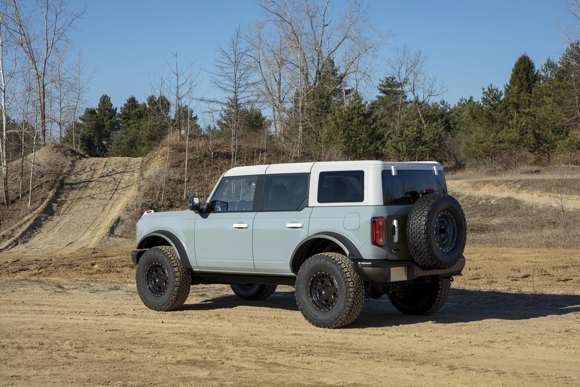 Опубликованы первые шпионские фотографии Ford Bronco Raptor