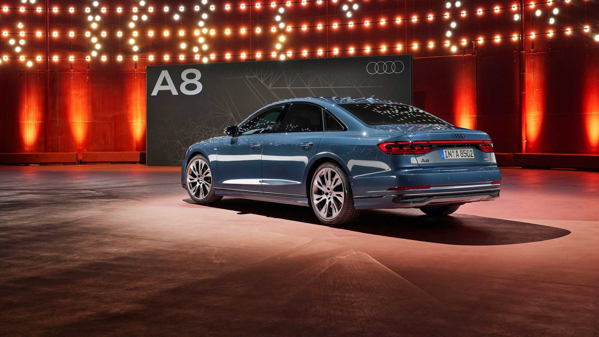 Представительский Audi A8 подвергли рестайлингу