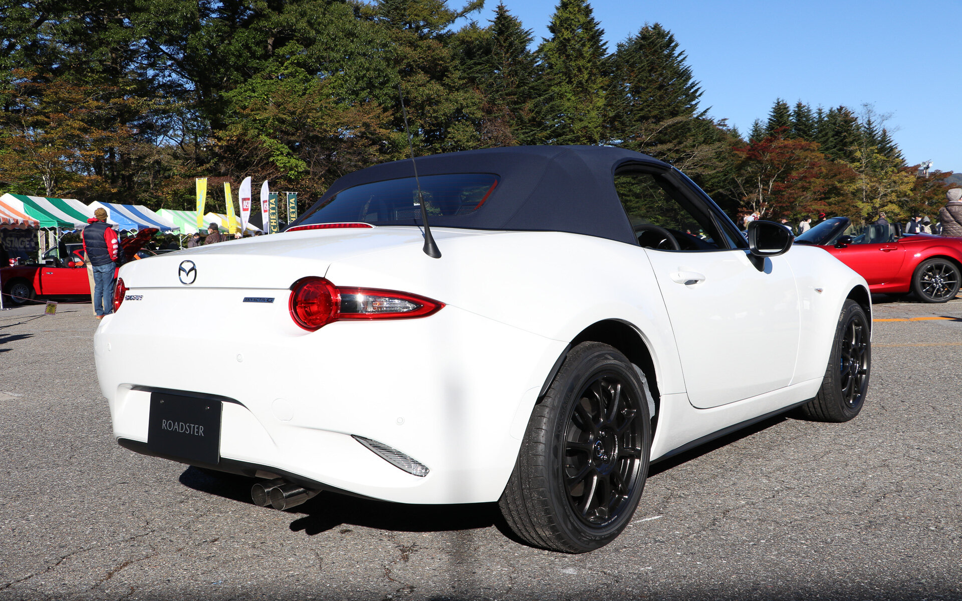 Mazda MX-5 облегчили до 990 кг