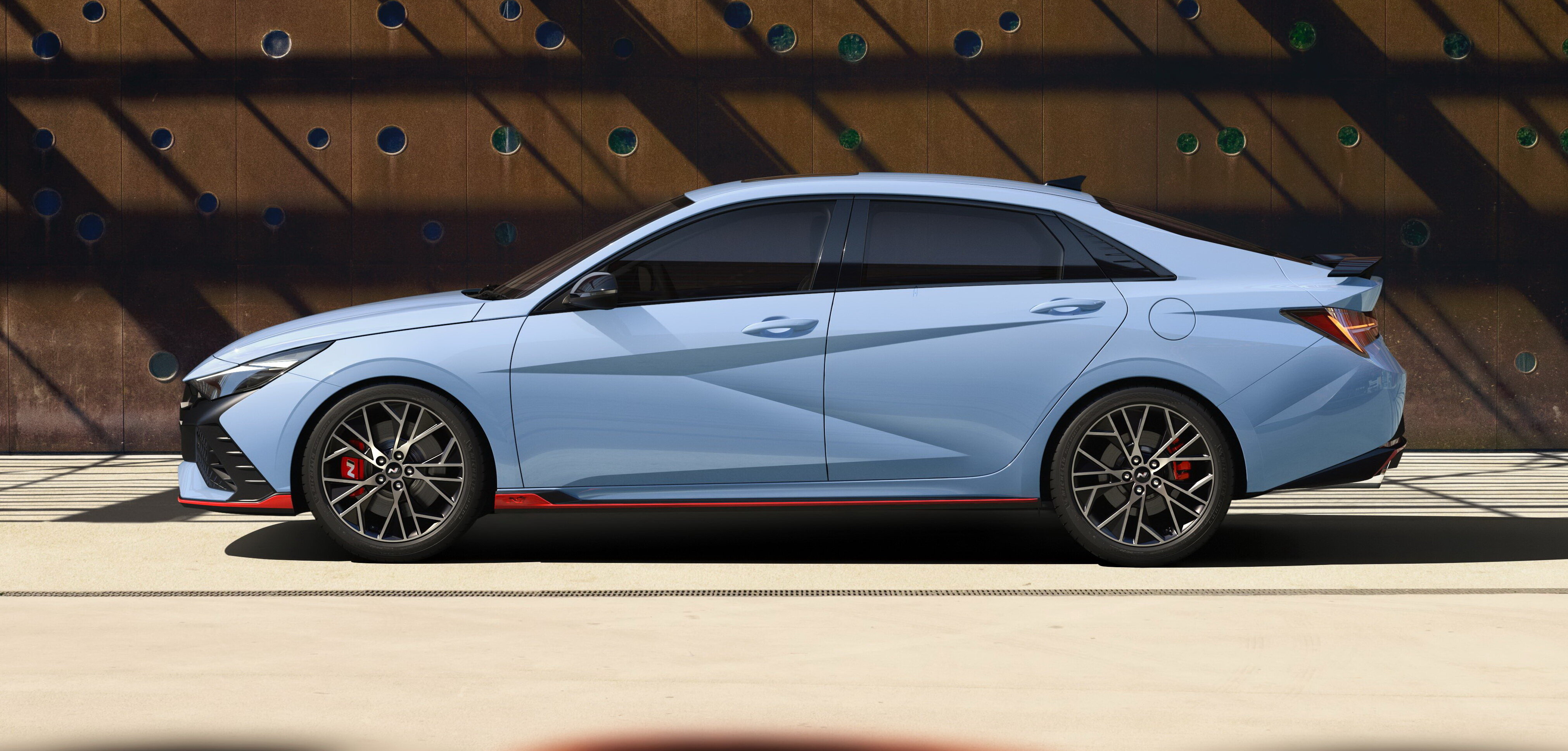 Hyundai Elantra N: 280 сил и 5,3 секунды до сотни