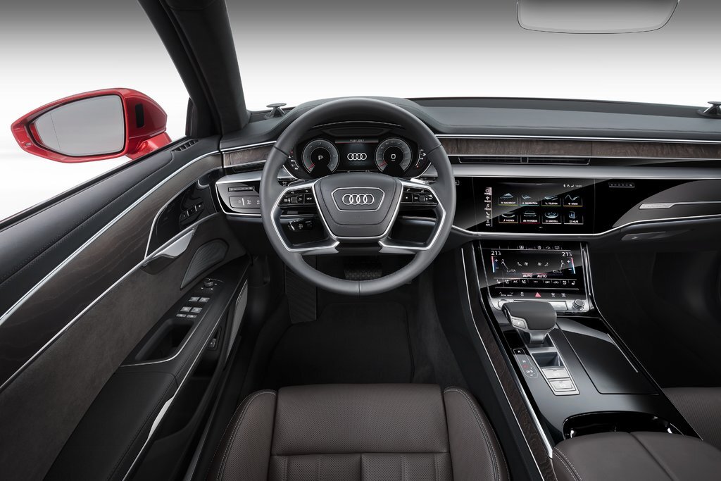 Представительский Audi A8 подвергли рестайлингу