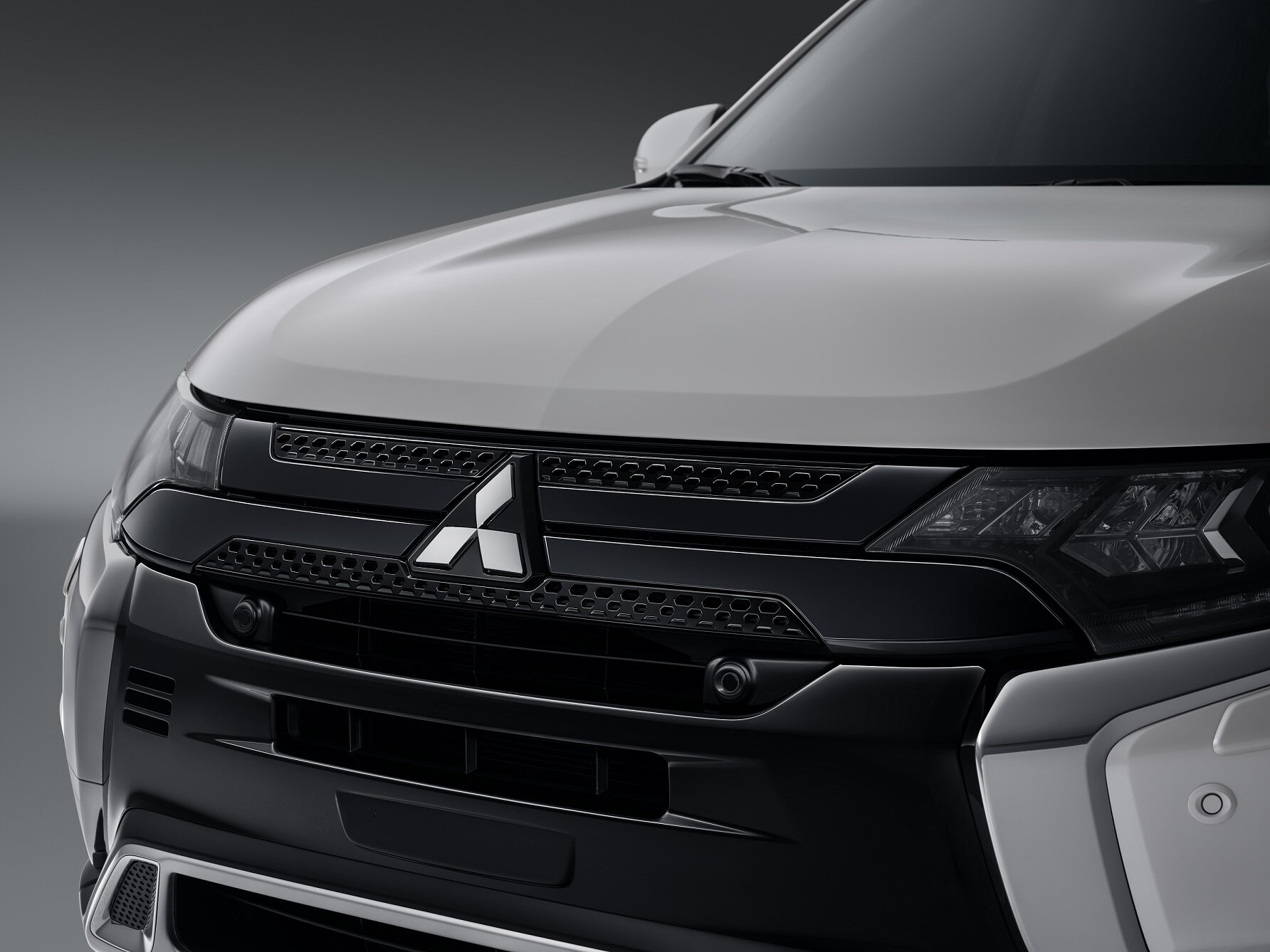 Mitsubishi Outlander российской сборки подвергли легкому обновлению