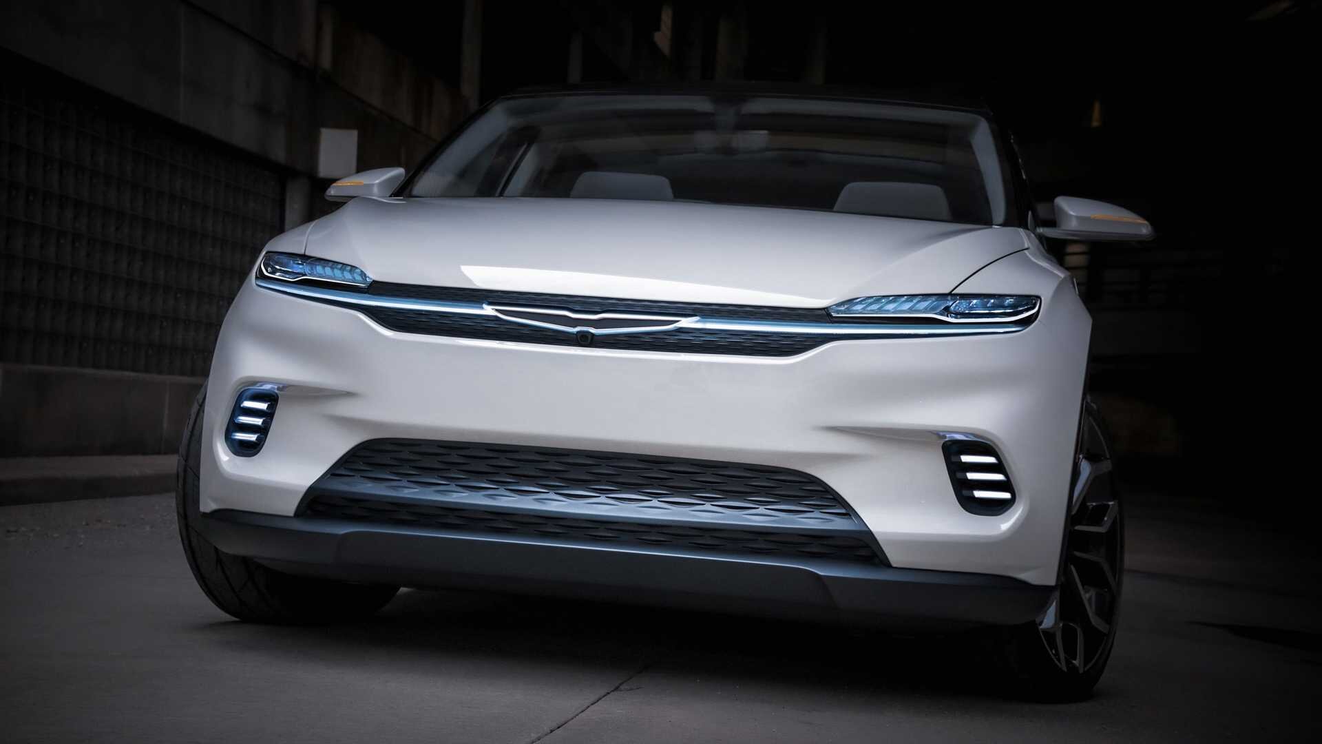 Chrysler показал прототип массового электромобиля под историческим именем