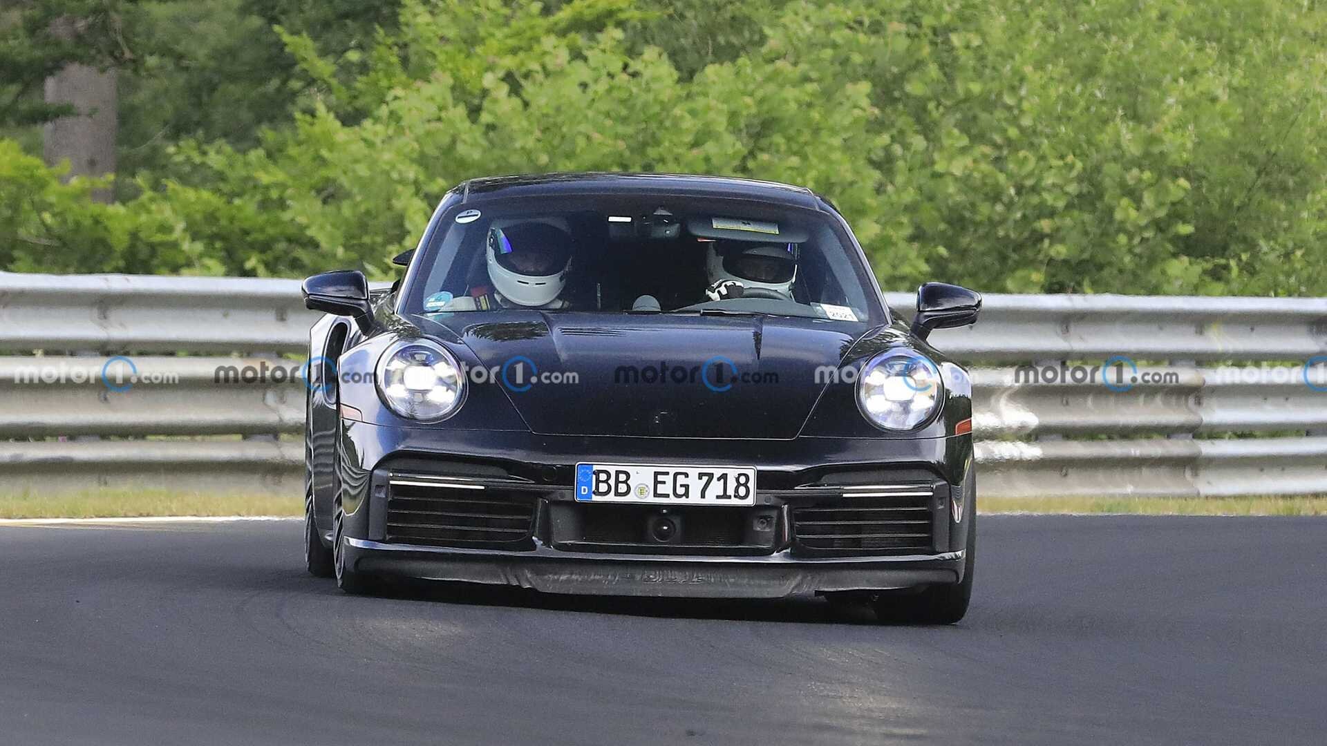 Гибридный Porsche 911 будет опираться на технологии разработчика болидов Формулы 1