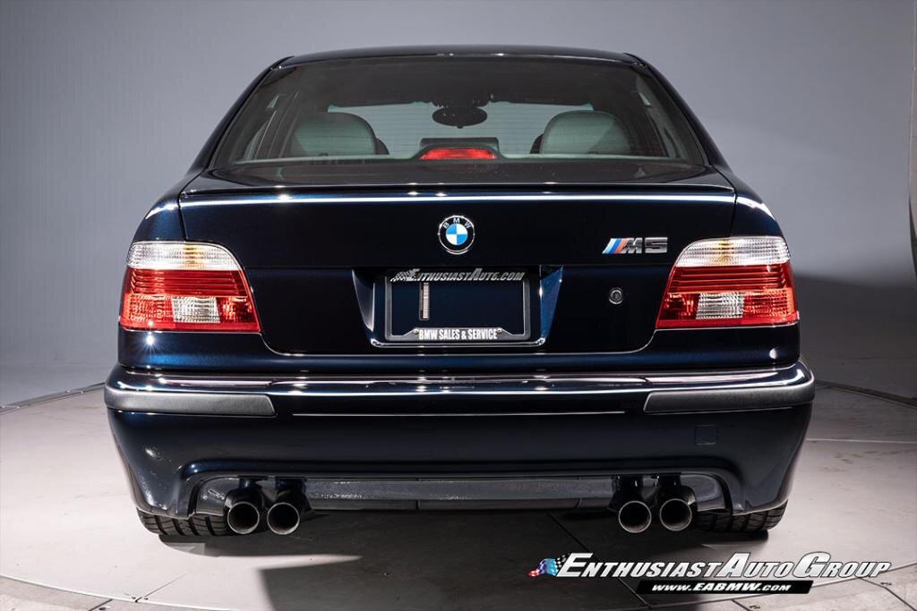 BMW M5 E39 2003 года продали по цене двух новых M5