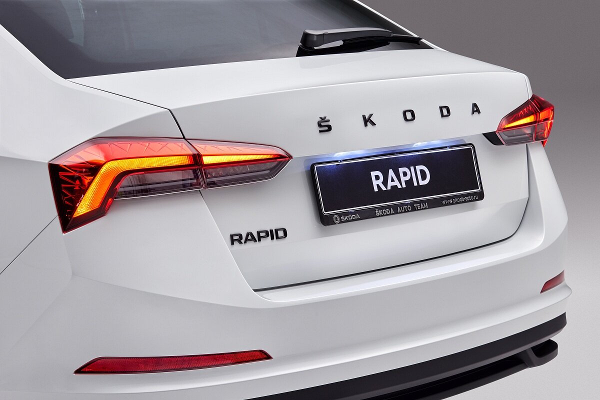 В России появилась Skoda Rapid Sport: от 1 215 000 рублей