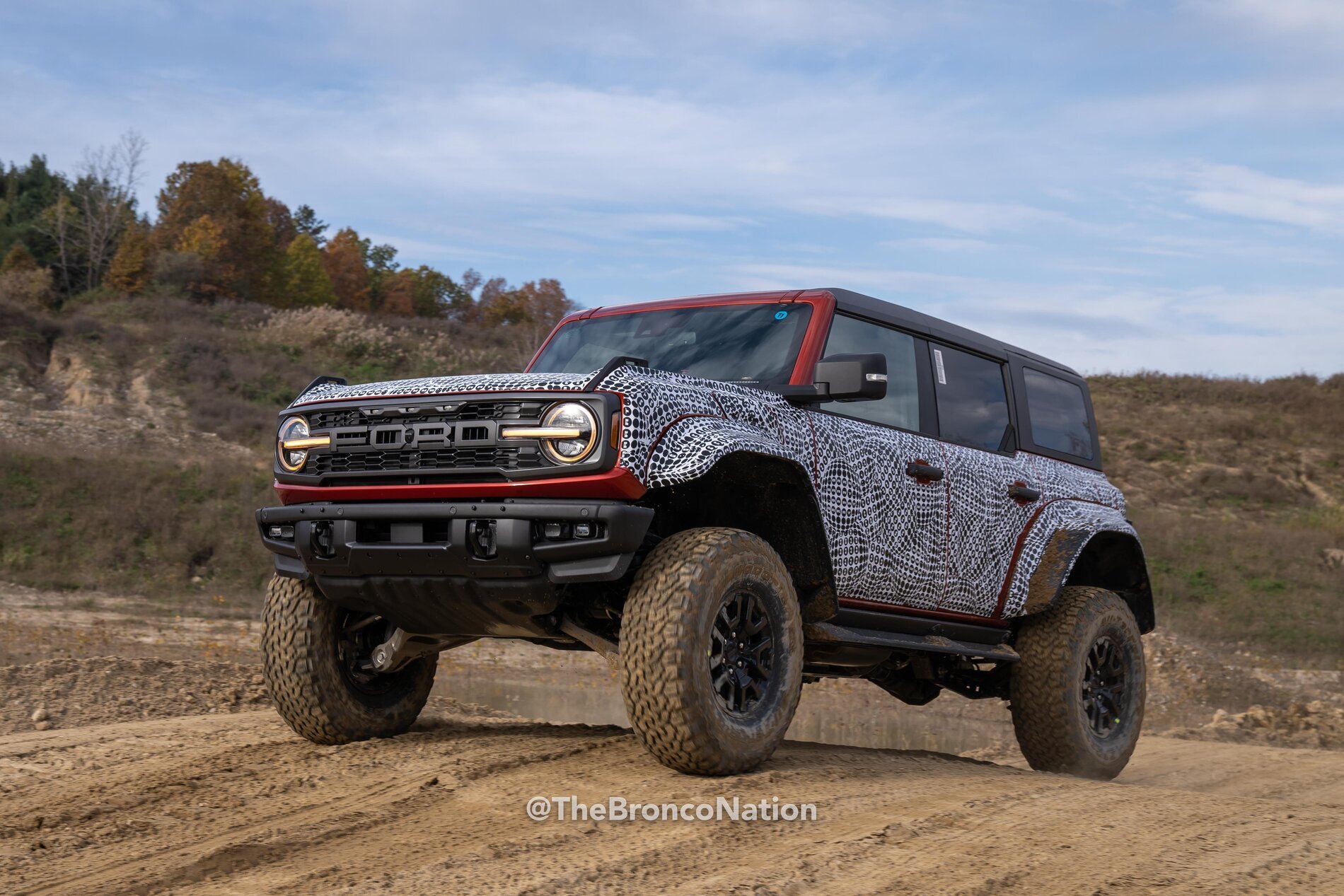 Опубликованы первые шпионские фотографии Ford Bronco Raptor