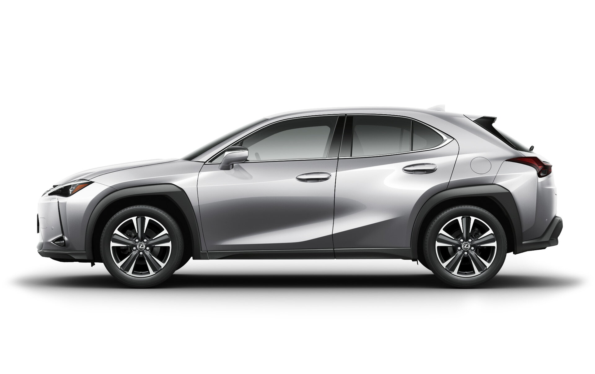 В Японии стартовали продажи обновленного Lexus UX