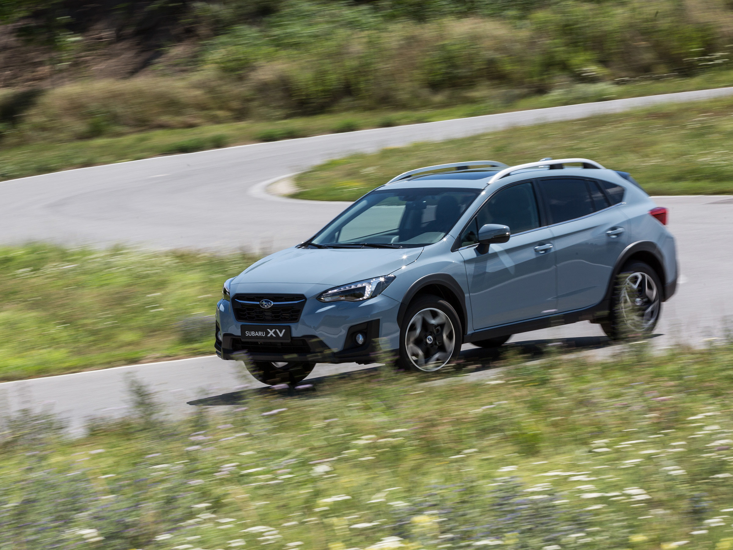 В России стартовали живые продажи обновленного Subaru XV