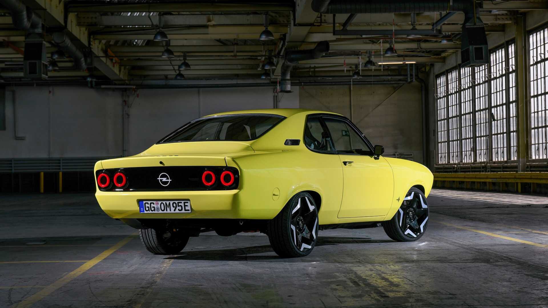 Opel превратил легендарную Manta в электромобиль