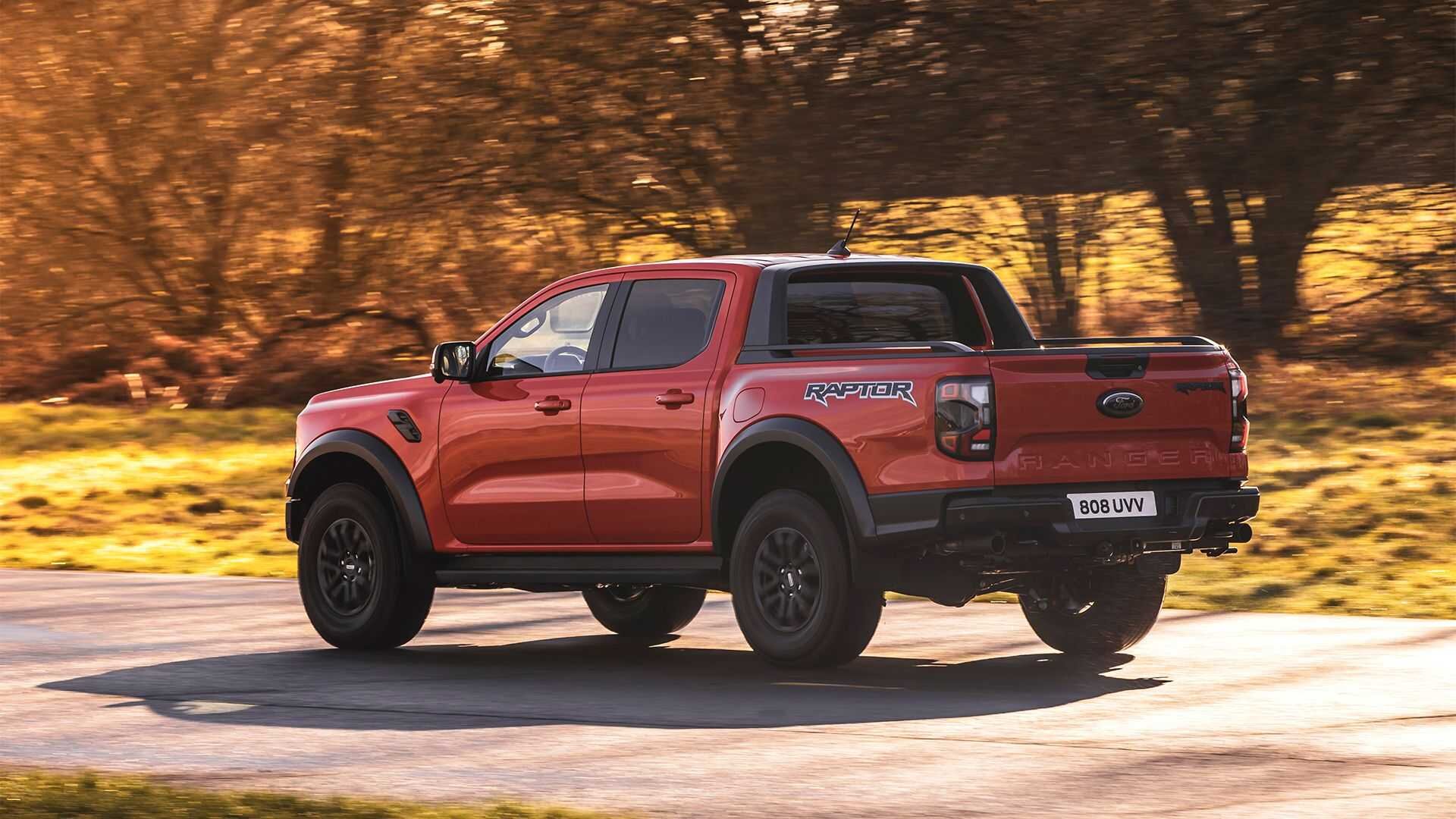 У пикапа Ford Ranger нового поколения появилась спортивная версия