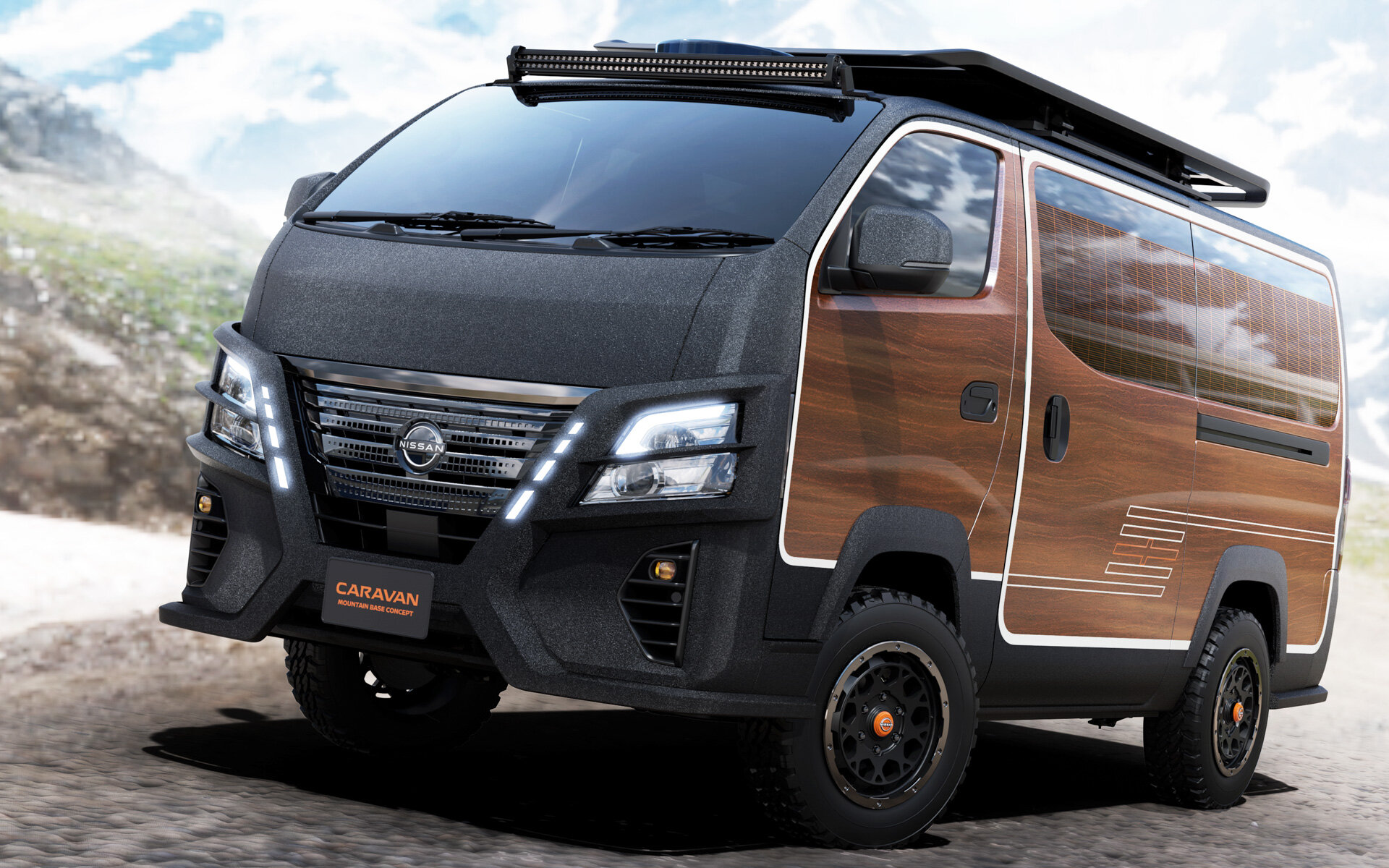 Nissan представит Fairlady Z и Caravan Mountain Base Concept на Tokyo Auto Salon