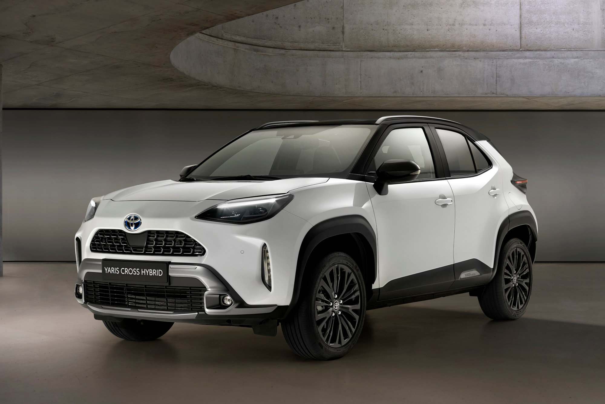 Линейка Toyota Yaris Cross пополнилась версией в стиле off-road