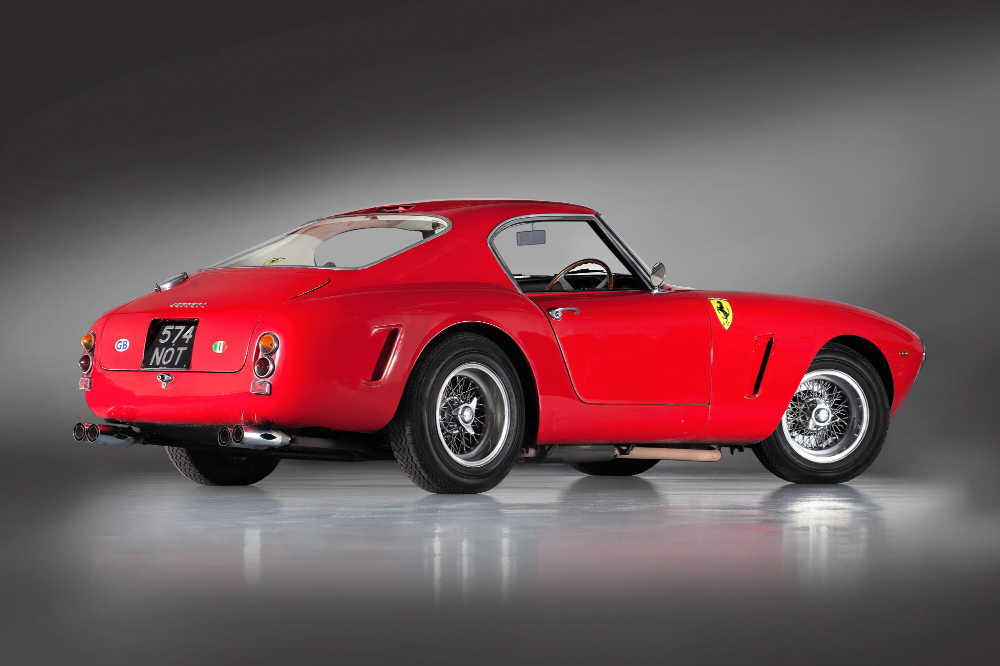 В Британии начнут выпускать суперкар в стиле Ferrari 250 GT SWB