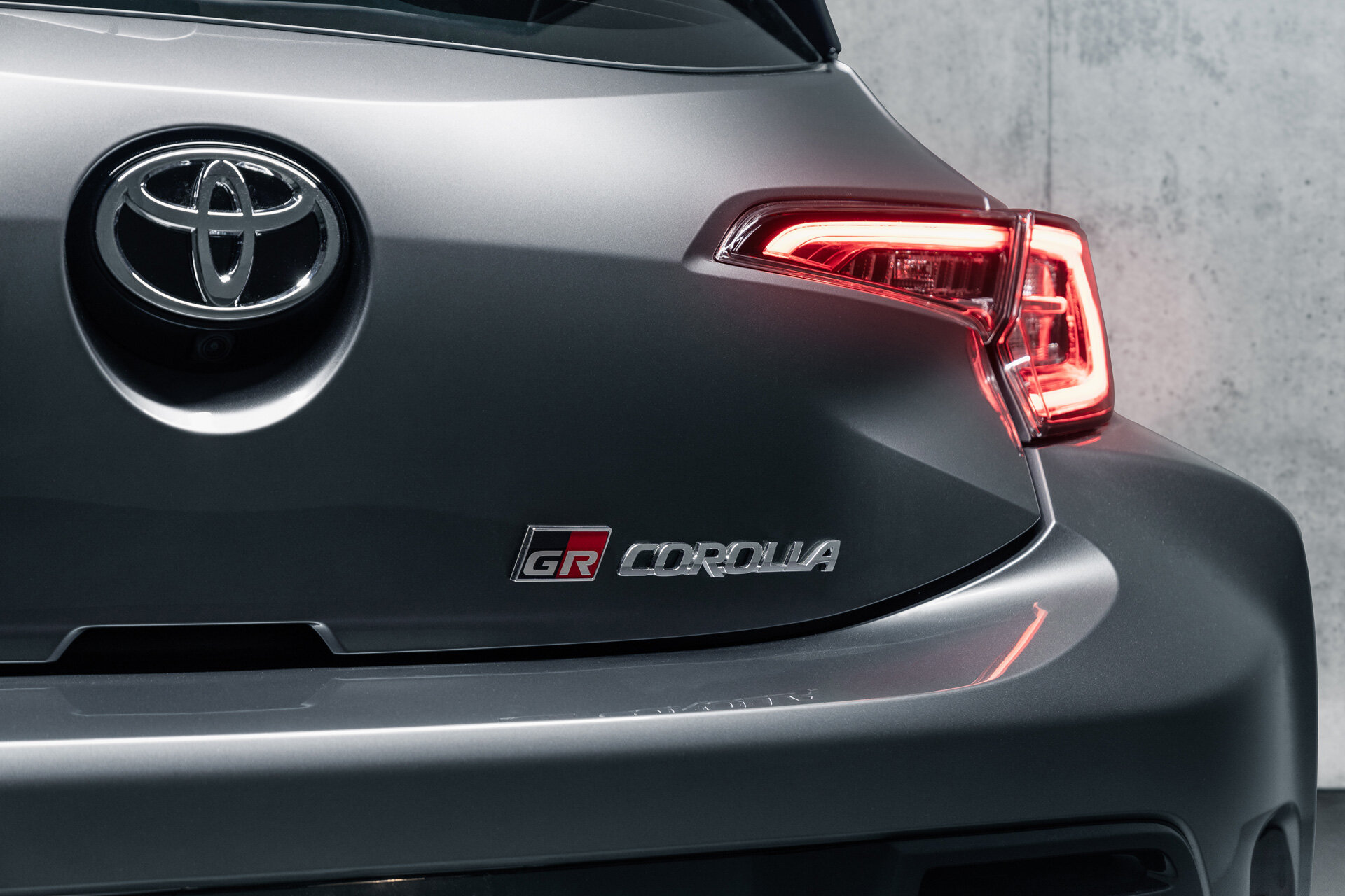 Toyota представила спортивный хэтчбек GR Corolla