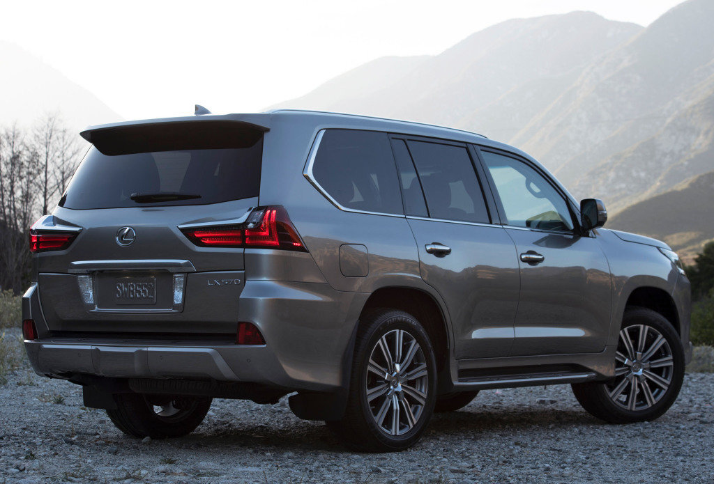 Мировая премьера нового Lexus LX пройдет в Москве