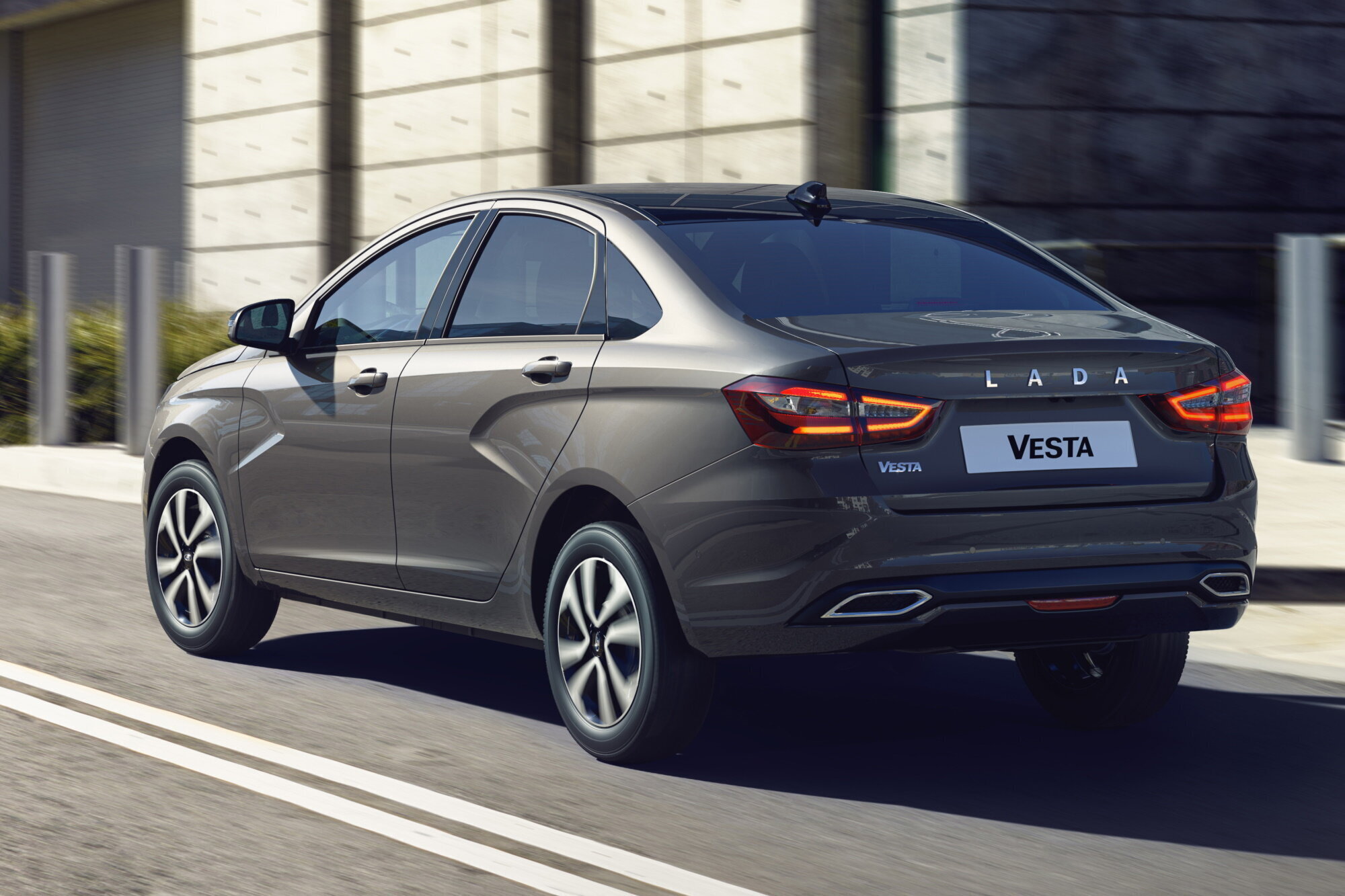 Lada Vesta будет комплектоваться восьмиклапанным мотором в 90 л.с.