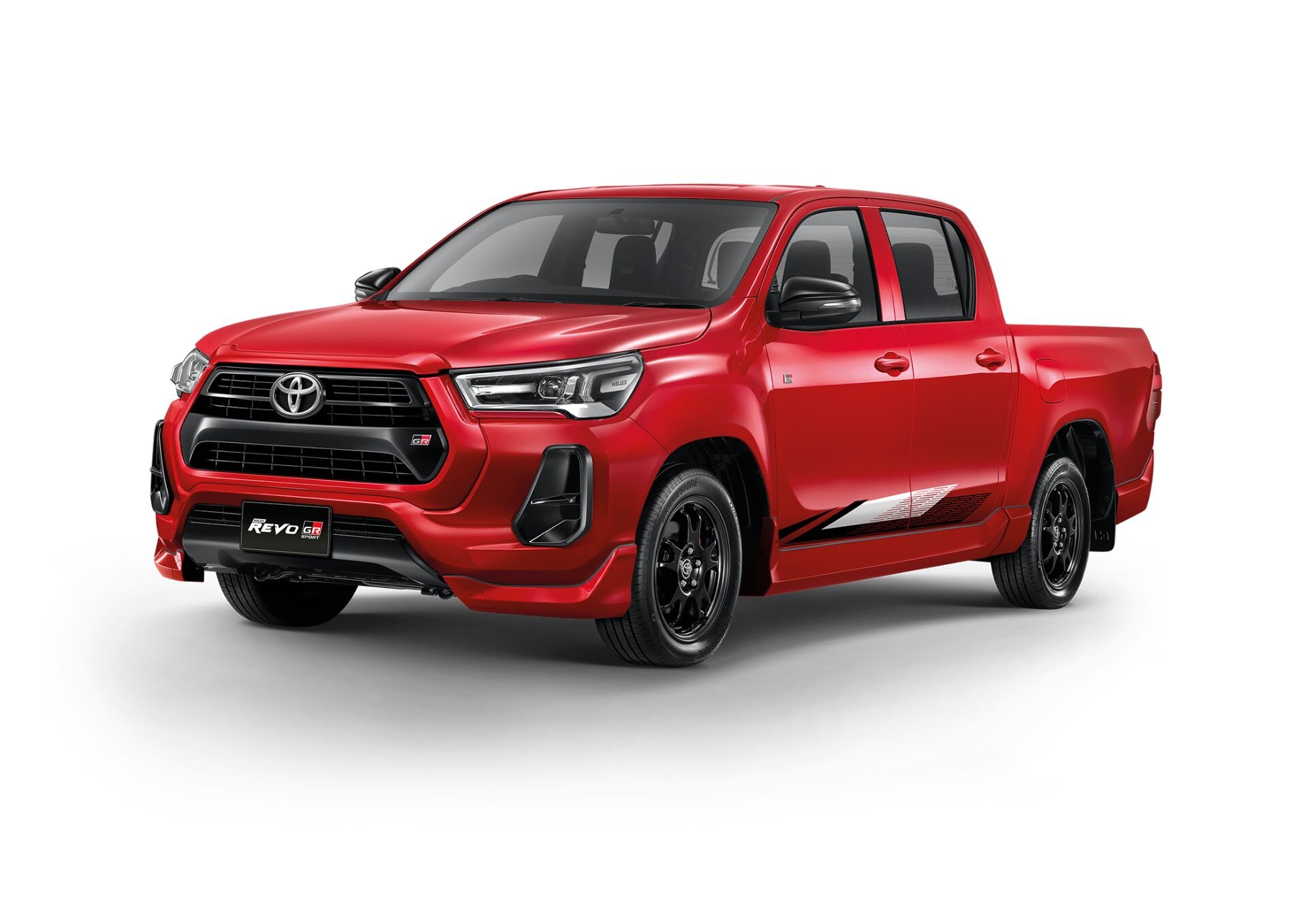 У Toyota Hilux появилась версия Revo GR Sport с опциональным занижением