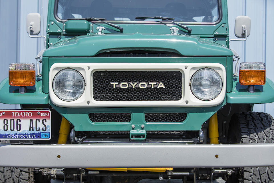 Актер Том Хэнкс выставил на продажу свой Toyota Land Cruiser FJ40