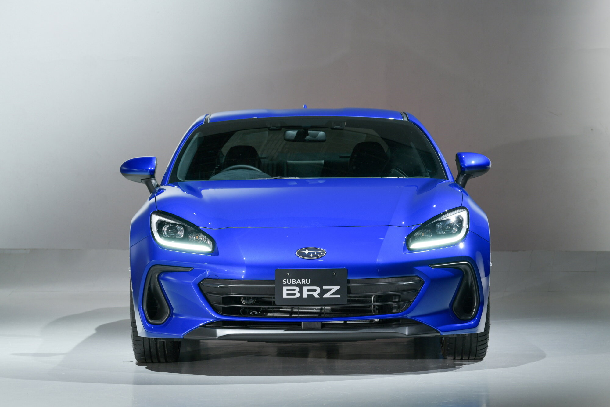 В Японии начались продажи Subaru BRZ