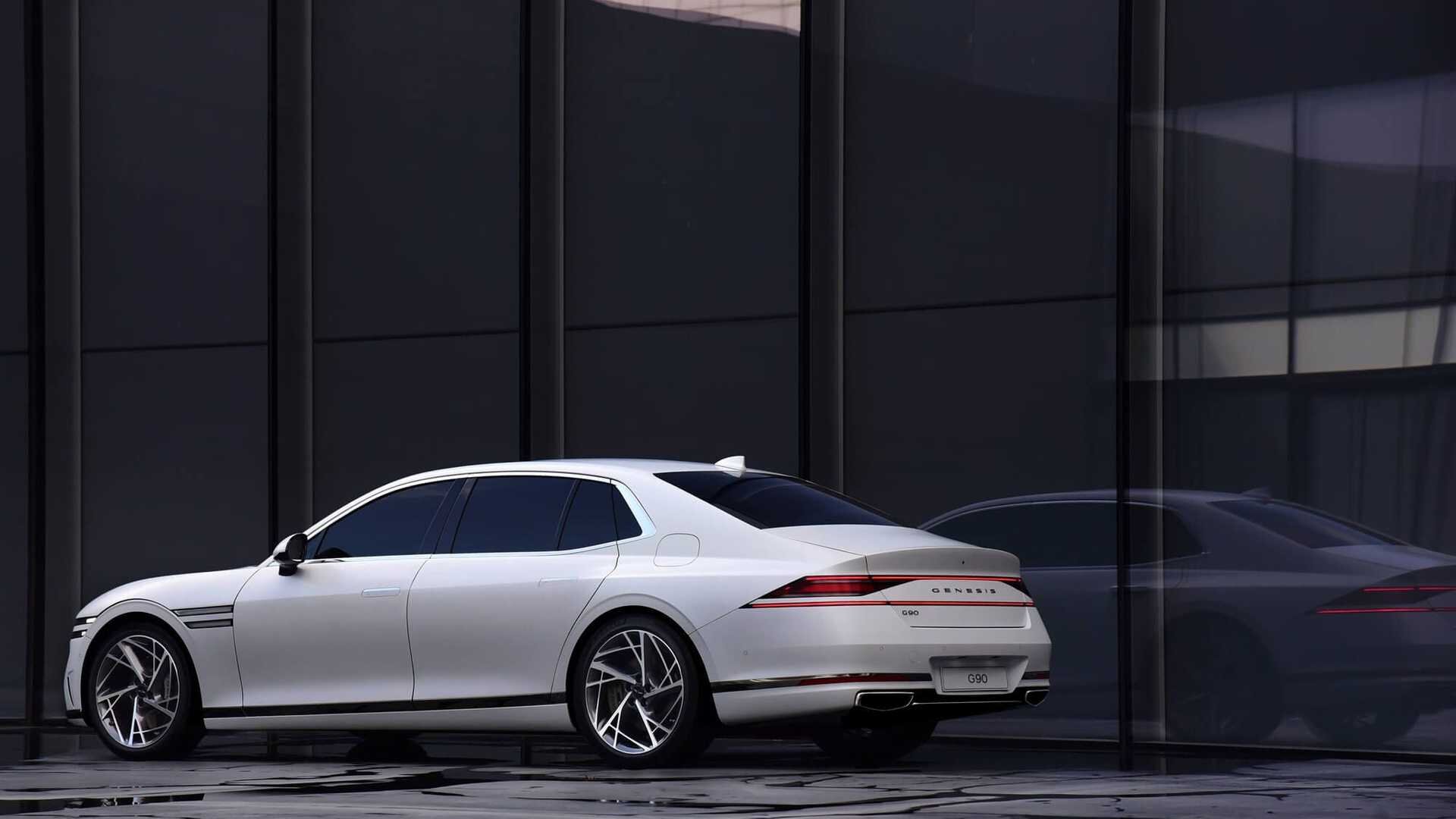 Корейцы показали первые фото представительского седана Genesis G90 нового поколения