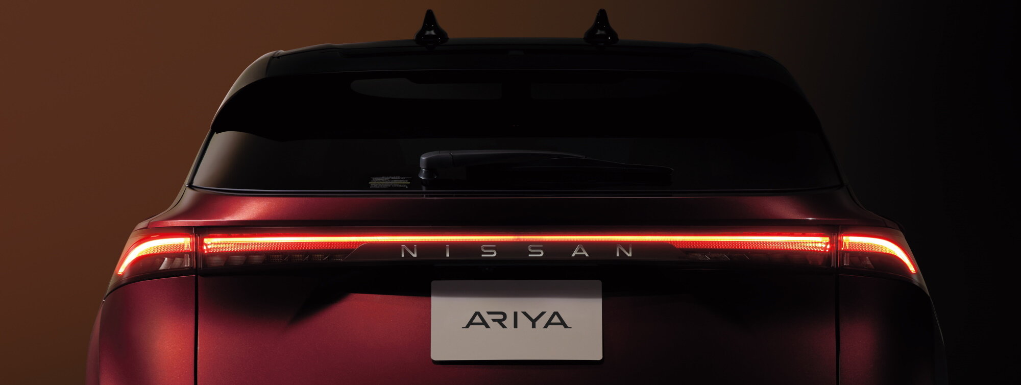 Nissan начал продавать долгожданный электрический кроссовер Ariya