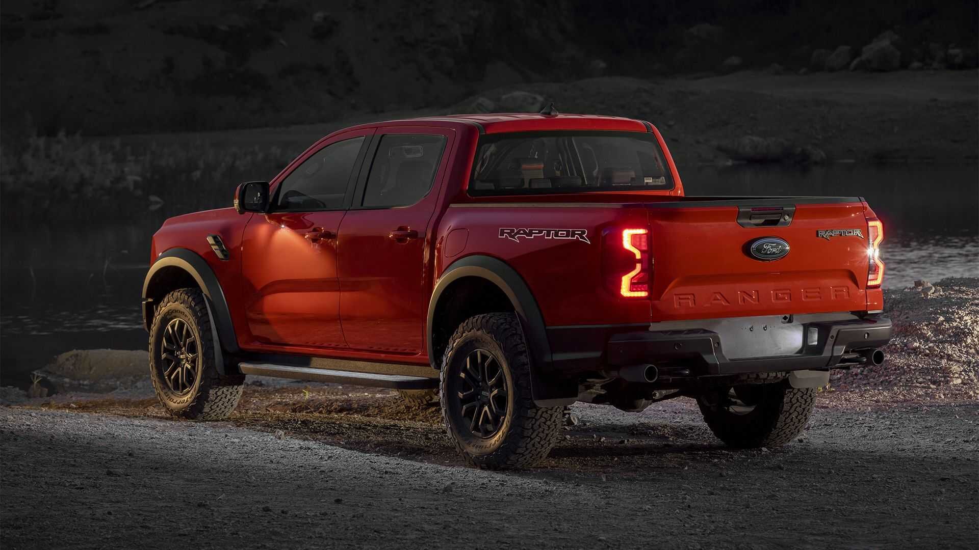 У пикапа Ford Ranger нового поколения появилась спортивная версия