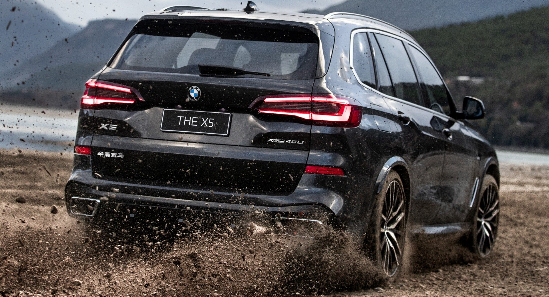 У BMW X5 появилась версия с удлиненной колесной базой