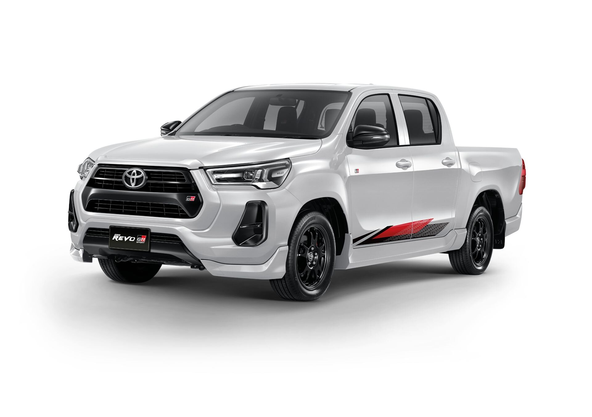 У Toyota Hilux появилась версия Revo GR Sport с опциональным занижением