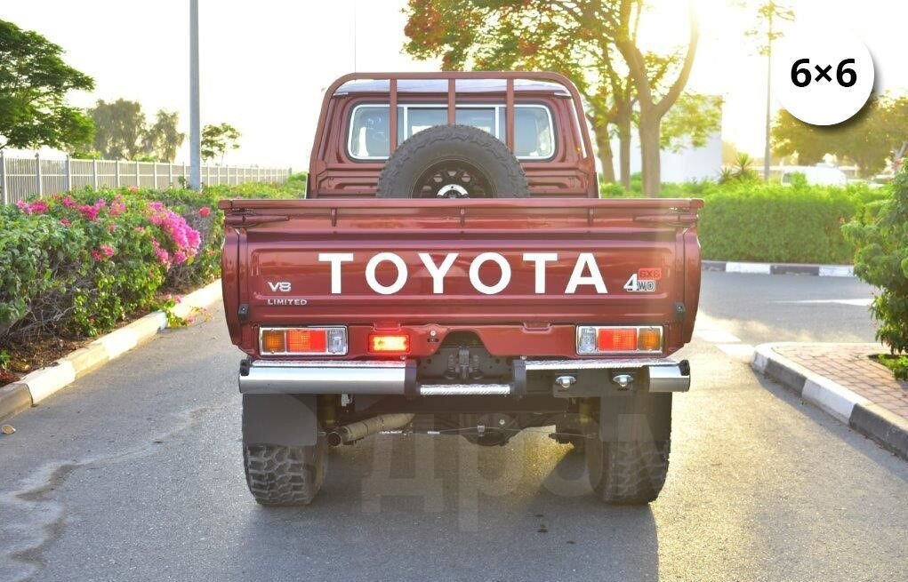 В Австралии обнаружен шестиколесный Toyota Land Cruiser 70