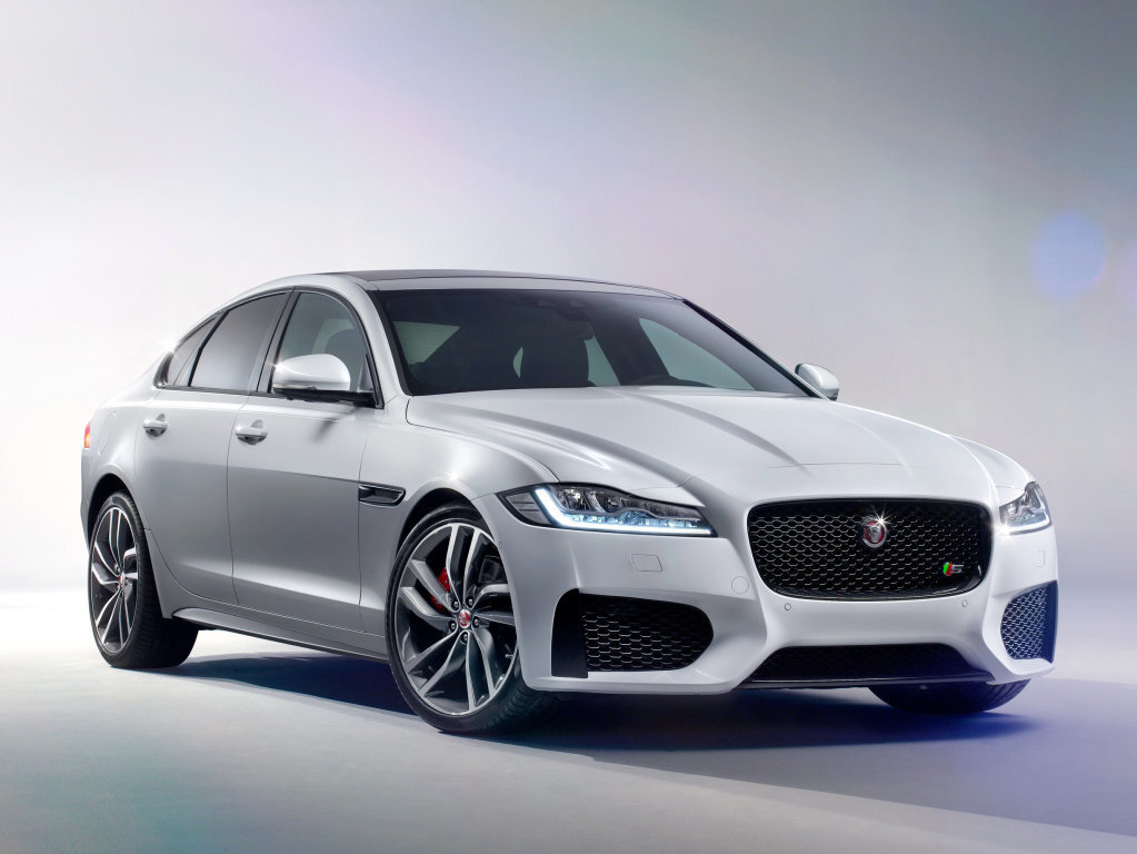 Jaguar XF после фейслифтинга подорожал в России: от 4 451 000 рублей